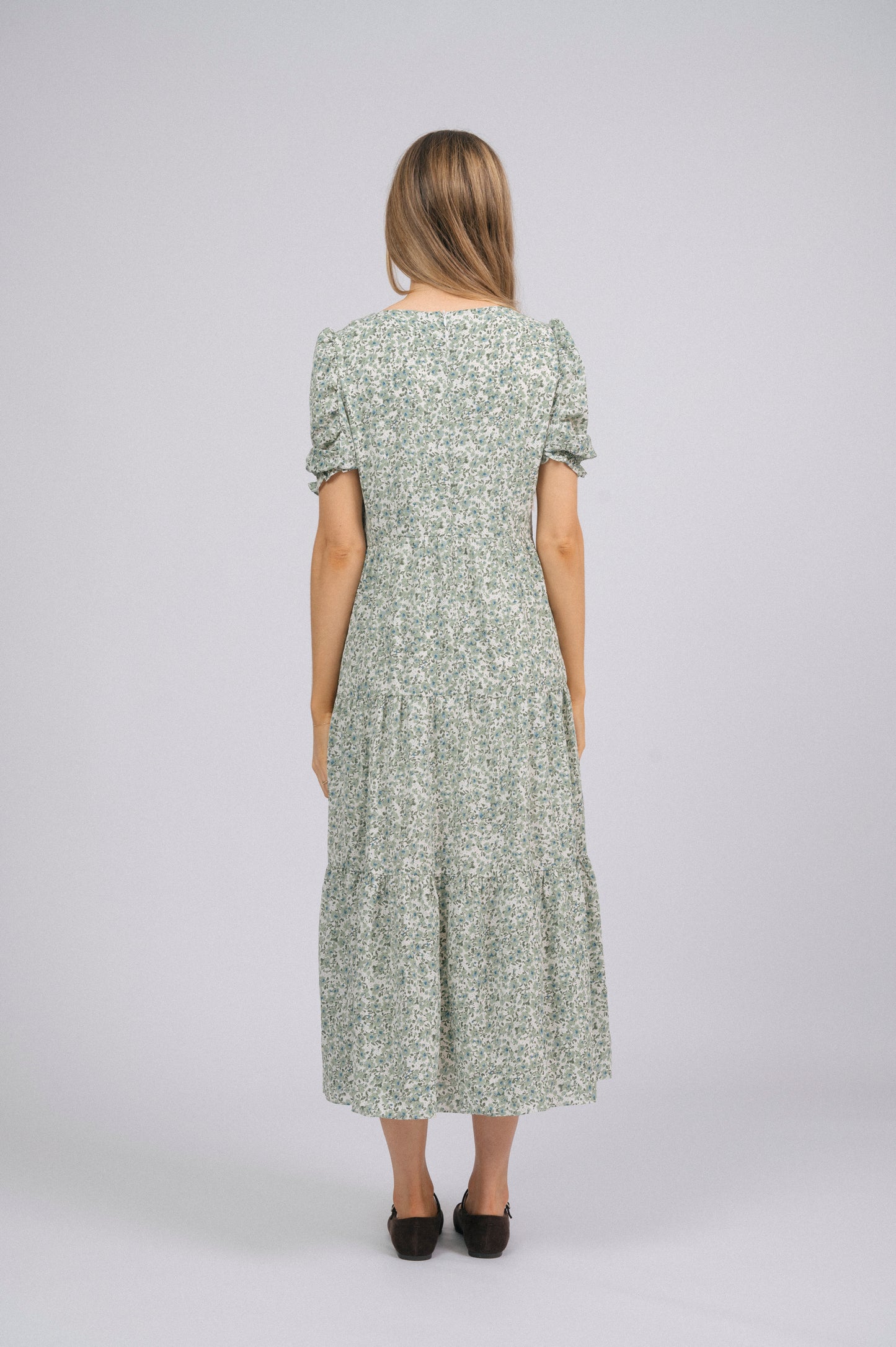 Preloved Dear Siouxsie Green Floral Tiered Midi Dress – Lace Trim & Soft Collar