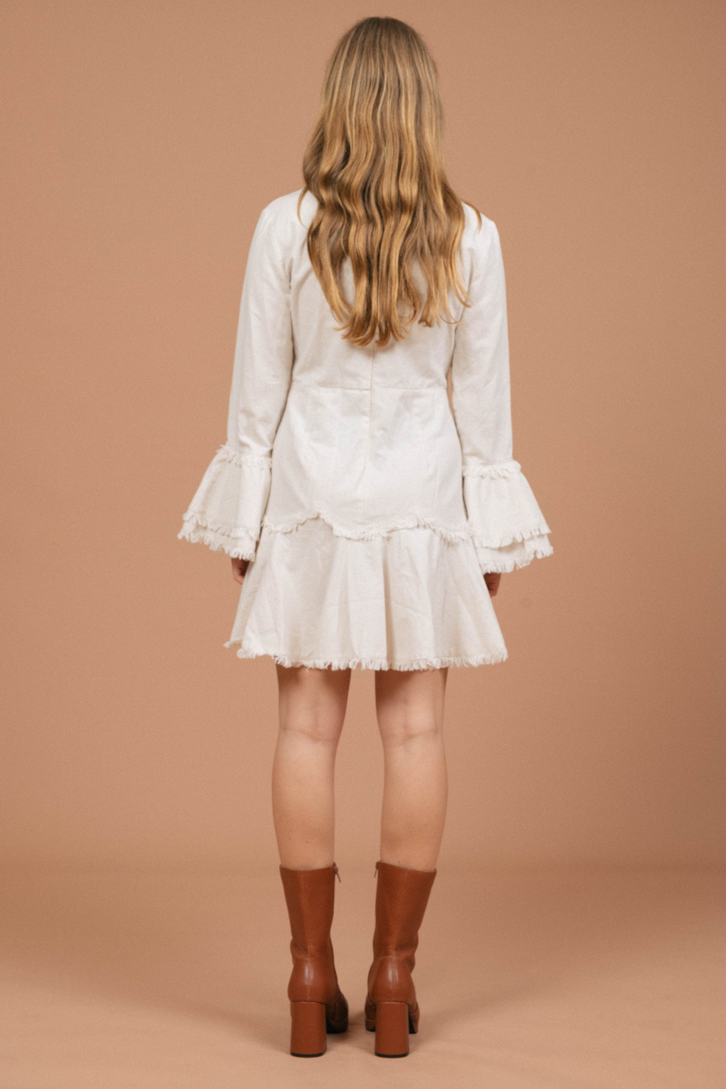 Rumor Linen Long Sleeved Mini Dress (Ivory/White)